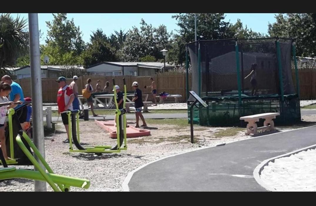 Mobil Home 43 Dans Camping 4 Etoiles Gastes Экстерьер фото